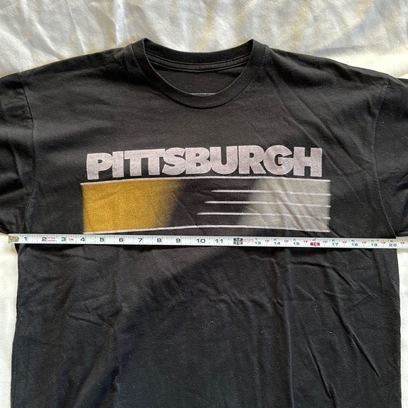 Erie Apparel Pittsburgh Vintage Graphic Tee - Size Large - Picture 2 of 4